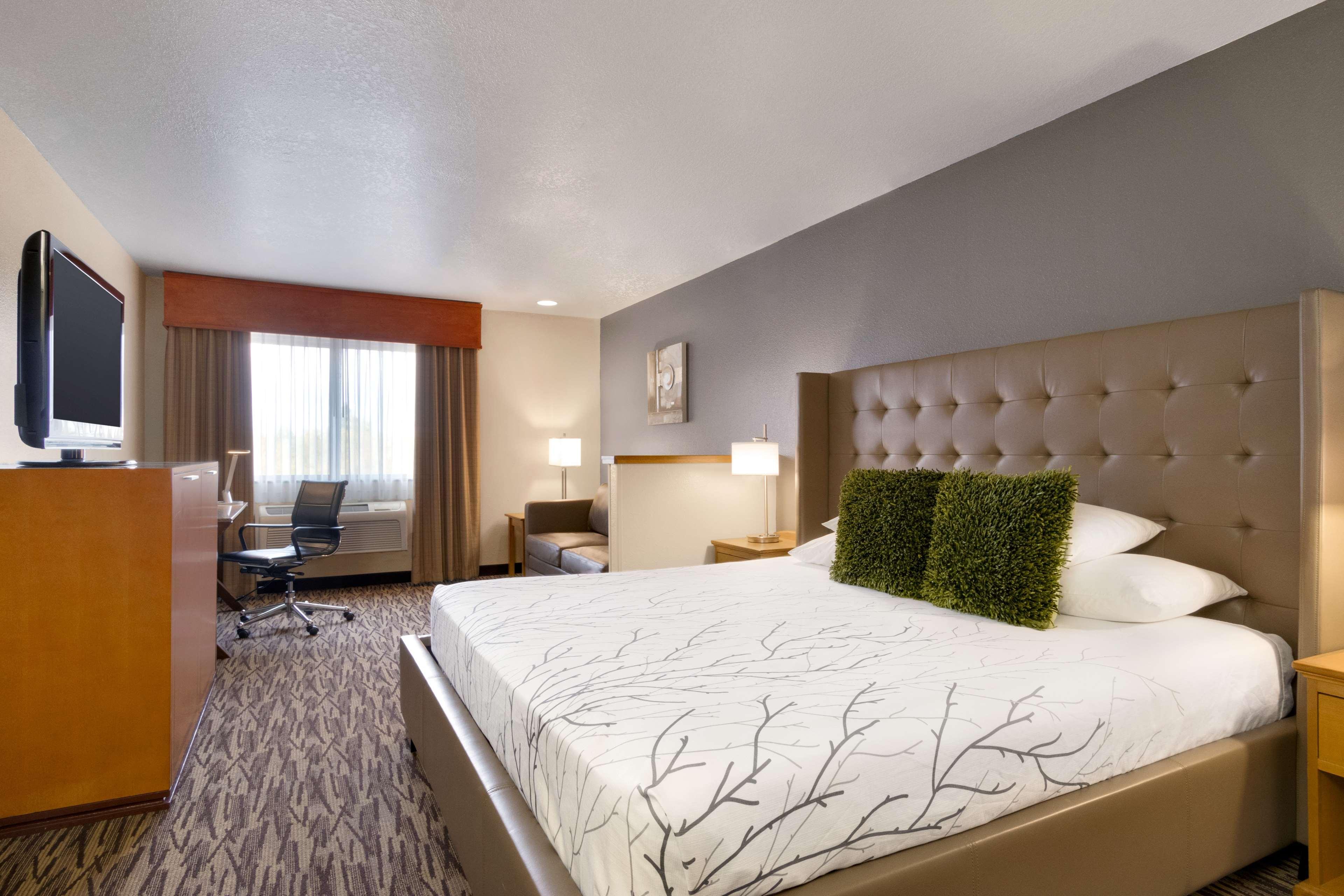 Best Western Plus Peppertree Airport Inn Airway Heights Dış mekan fotoğraf