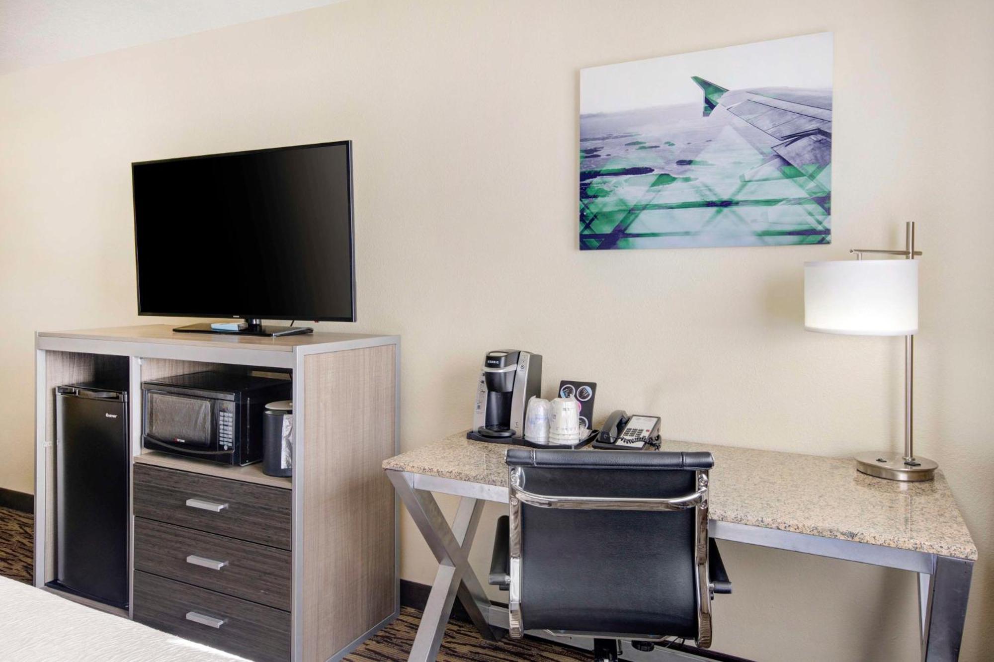 Best Western Plus Peppertree Airport Inn Airway Heights Dış mekan fotoğraf